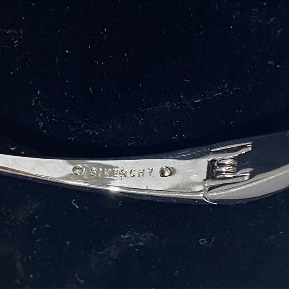 Givenchy silver dangle - Picture 6 of 10